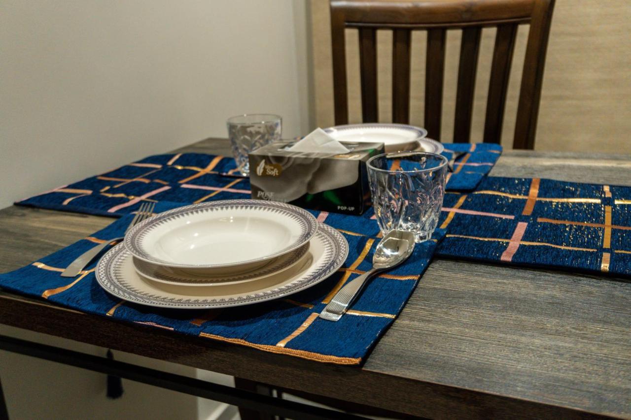 Trivelles Executive Suites Islamabad Ngoại thất bức ảnh