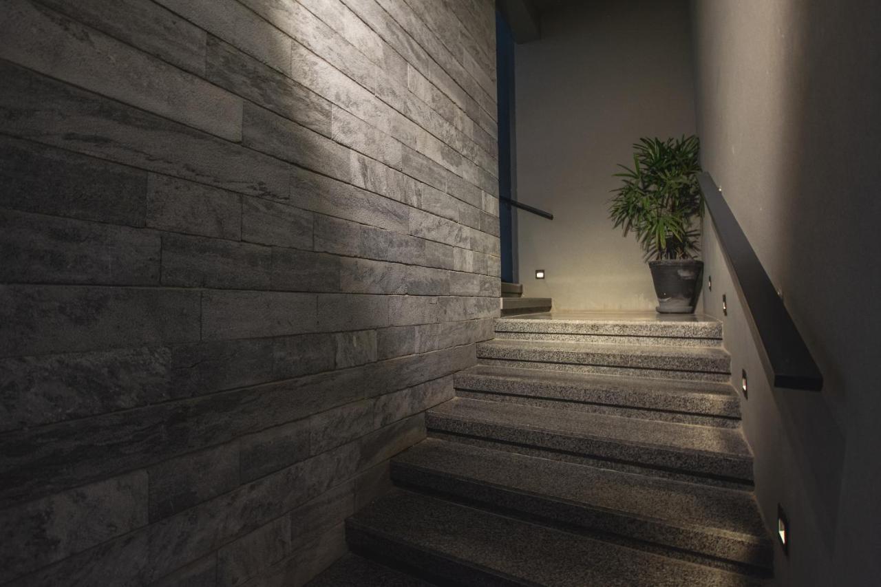 Trivelles Executive Suites Islamabad Ngoại thất bức ảnh