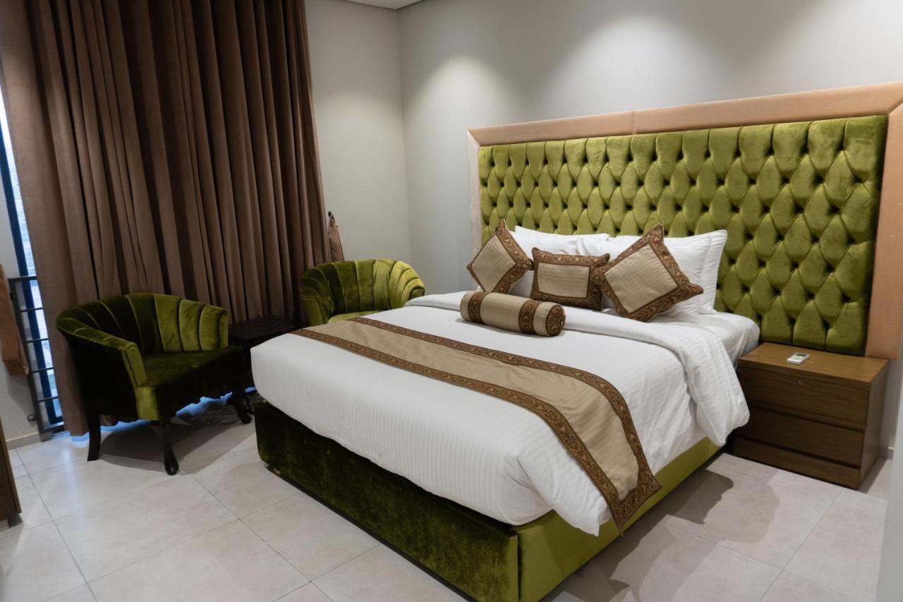 Trivelles Executive Suites Islamabad Ngoại thất bức ảnh