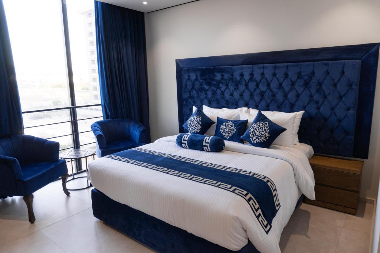 Trivelles Executive Suites Islamabad Ngoại thất bức ảnh