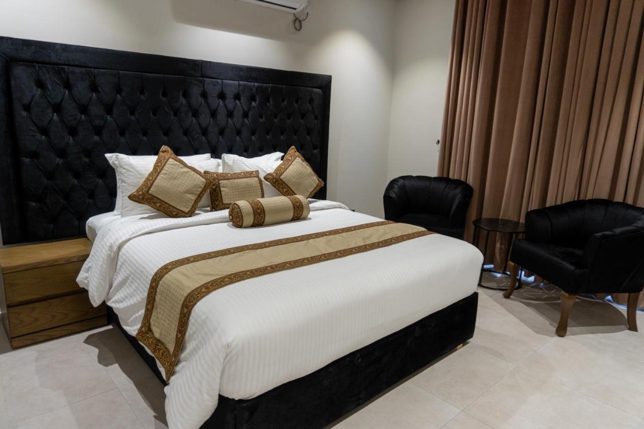 Trivelles Executive Suites Islamabad Ngoại thất bức ảnh