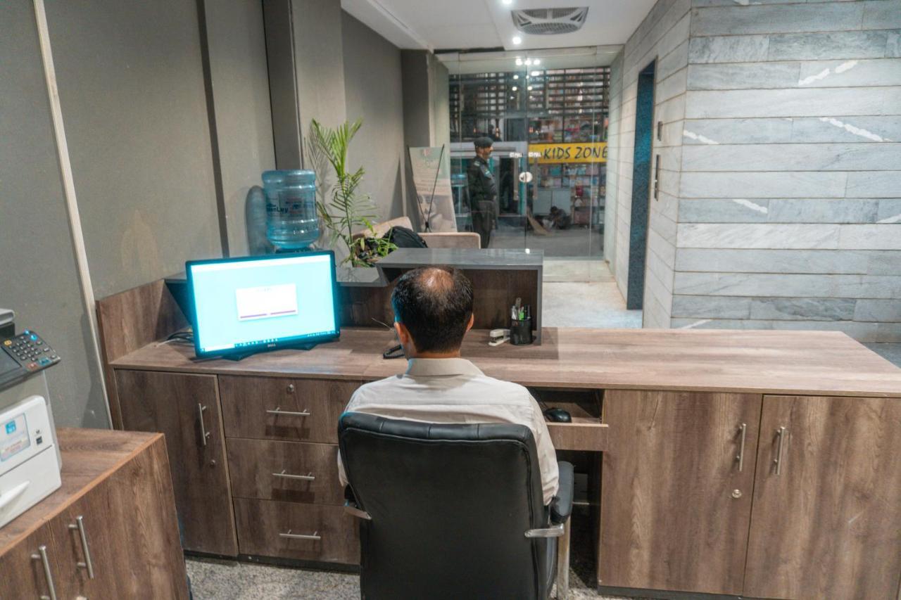 Trivelles Executive Suites Islamabad Ngoại thất bức ảnh