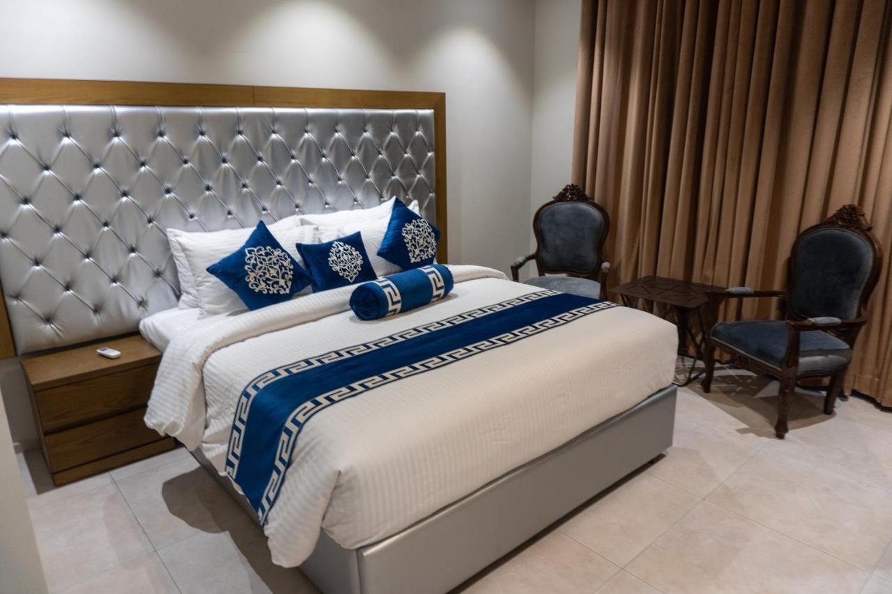 Trivelles Executive Suites Islamabad Ngoại thất bức ảnh