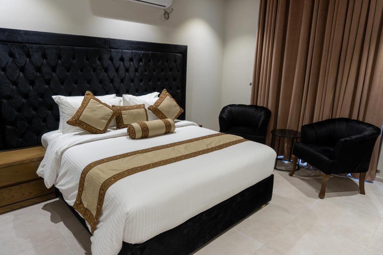 Trivelles Executive Suites Islamabad Ngoại thất bức ảnh