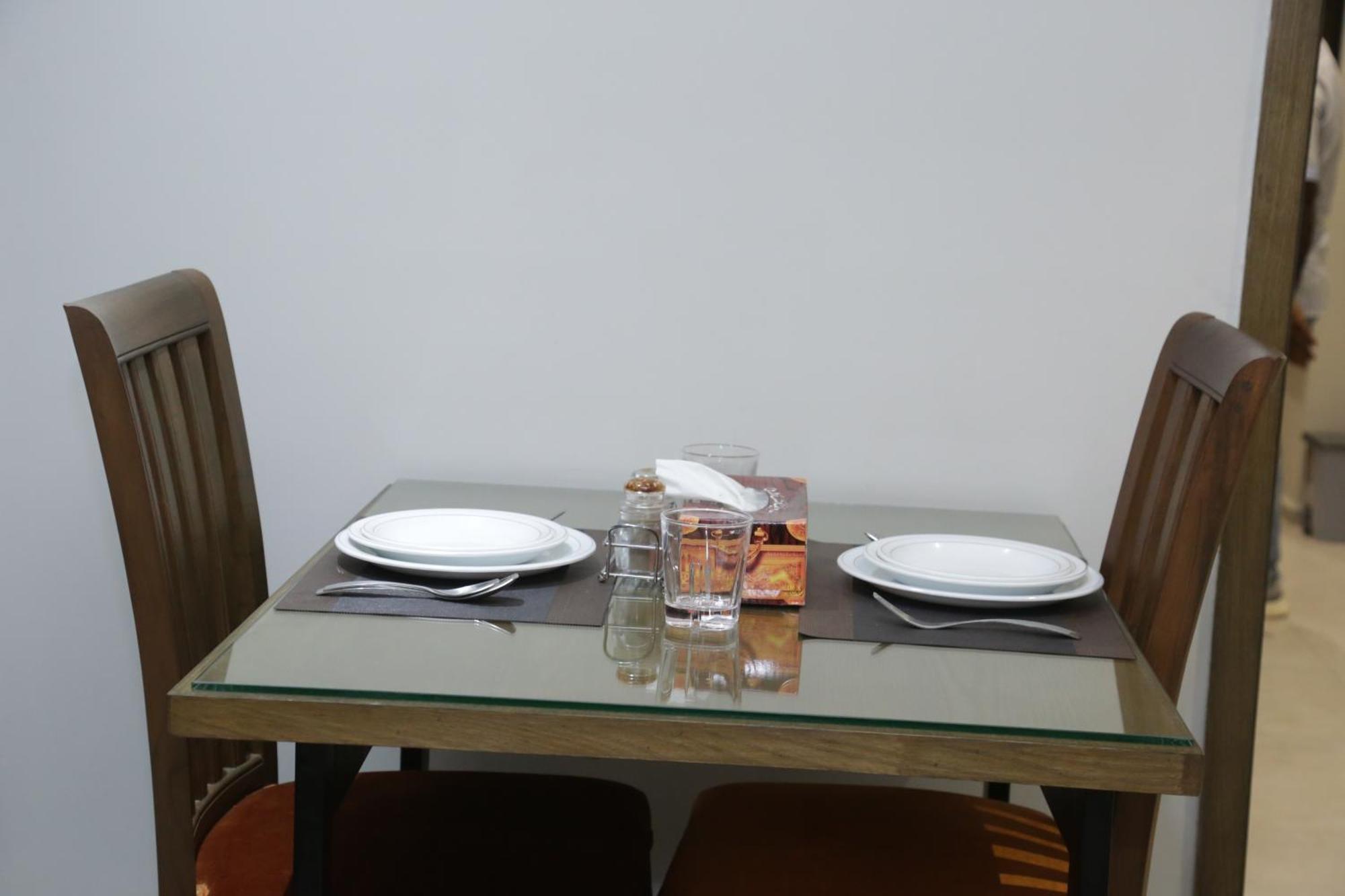 Trivelles Executive Suites Islamabad Ngoại thất bức ảnh