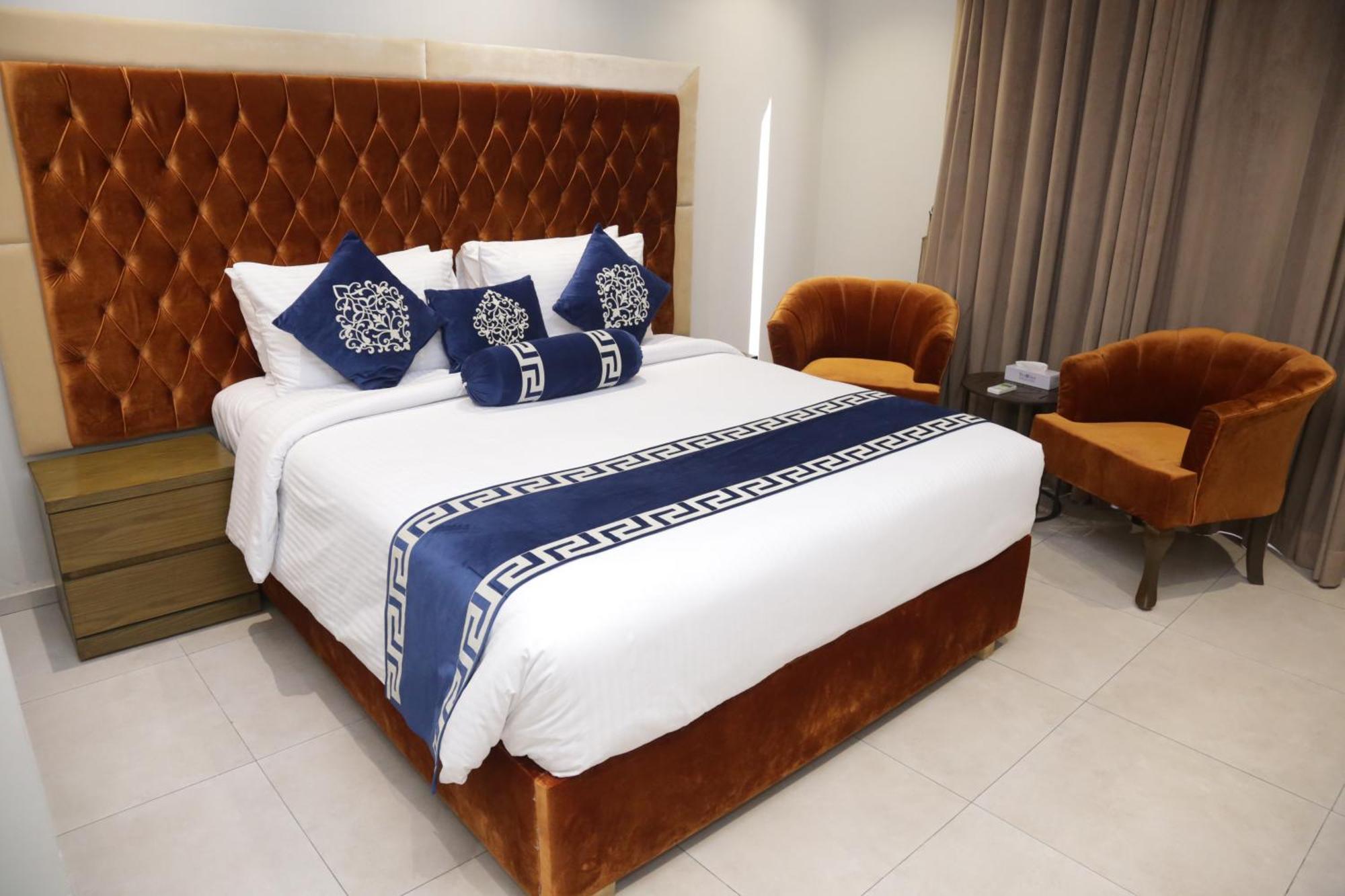 Trivelles Executive Suites Islamabad Ngoại thất bức ảnh
