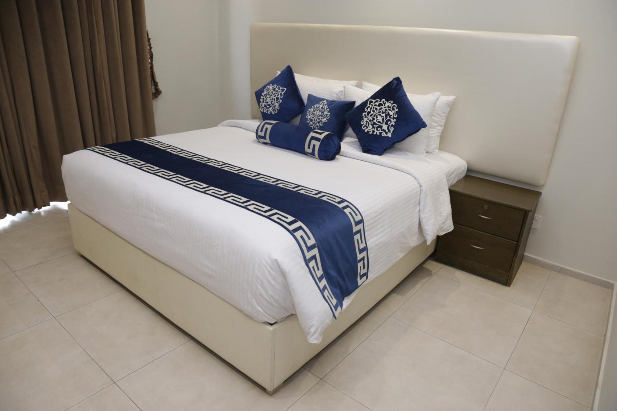 Trivelles Executive Suites Islamabad Ngoại thất bức ảnh